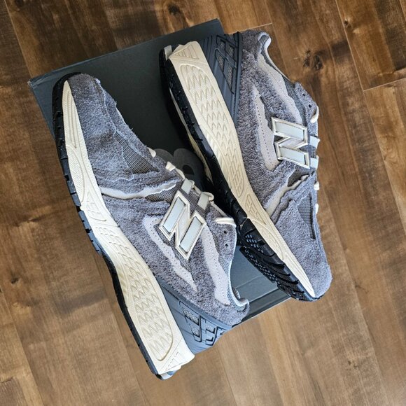 New balance 1906D Protection Pack CastleRock size 9.5us DS Brand New - Picture 9 of 10